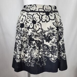 Sharagano Studio Floral SKIRT Womens Size 8 Black Cream Pleats Flare Lined Zip
